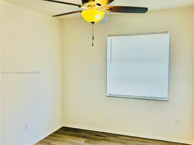 4098 Inverrary Dr # 12E, Lauderhill FL 33319