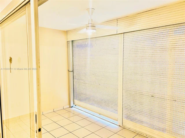 4098 Inverrary Dr # 12E, Lauderhill FL 33319