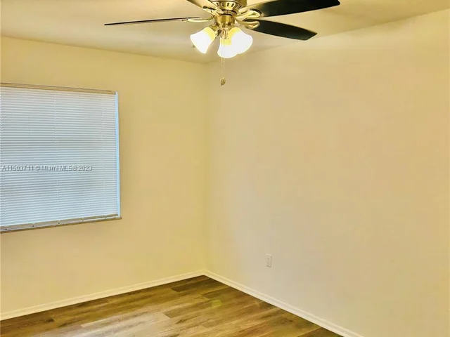 4098 Inverrary Dr # 12E, Lauderhill FL 33319