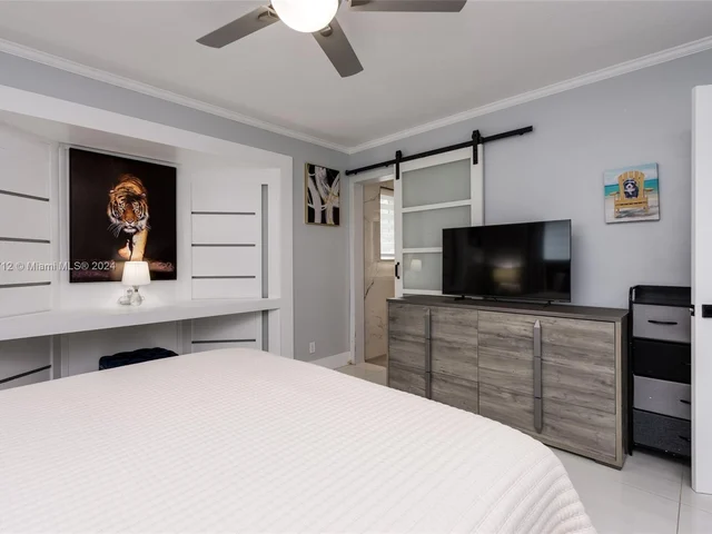 2260 NE 62nd St, Fort Lauderdale FL 33308