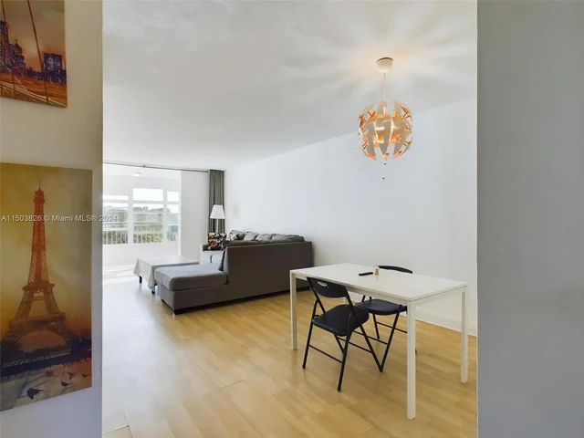 1700 NE 191st St # 405, Miami FL 33179