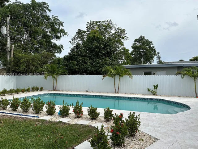 1161 NW 15th St, Fort Lauderdale FL 33311