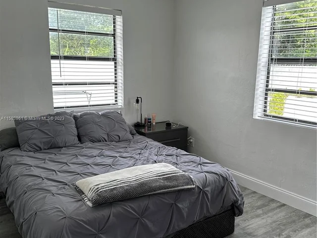 1161 NW 15th St, Fort Lauderdale FL 33311