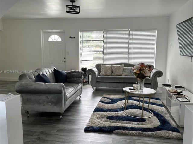 1161 NW 15th St, Fort Lauderdale FL 33311