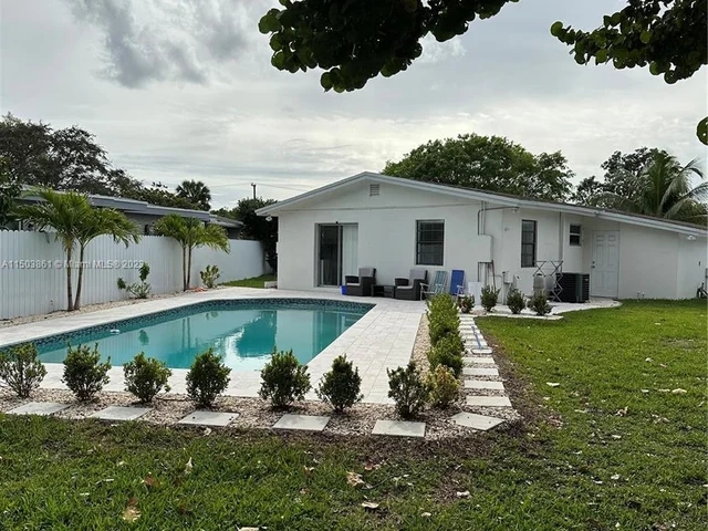 1161 NW 15th St, Fort Lauderdale FL 33311