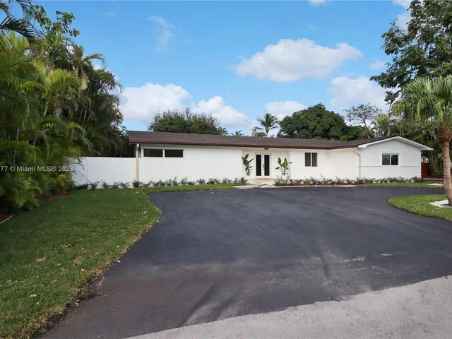 7955 SW 162nd St, Palmetto Bay FL 33157