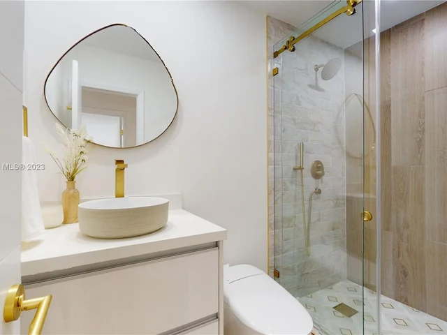 7955 SW 162nd St, Palmetto Bay FL 33157