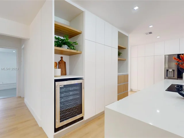 7955 SW 162nd St, Palmetto Bay FL 33157