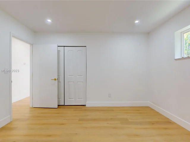 7955 SW 162nd St, Palmetto Bay FL 33157