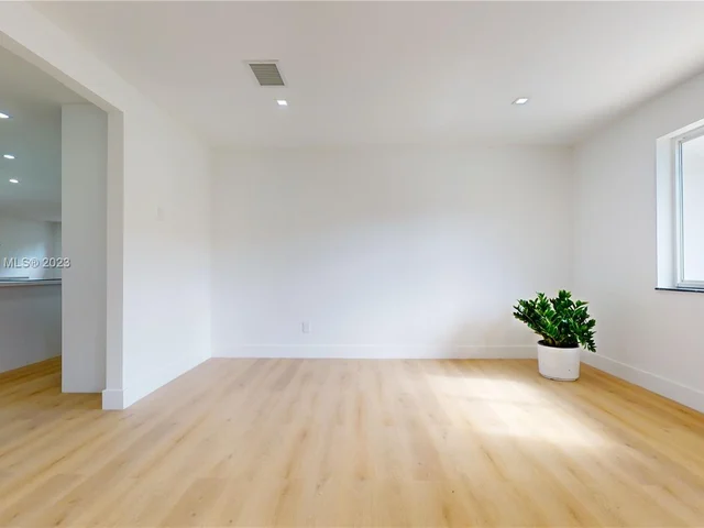 7955 SW 162nd St, Palmetto Bay FL 33157