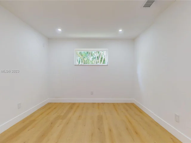 7955 SW 162nd St, Palmetto Bay FL 33157