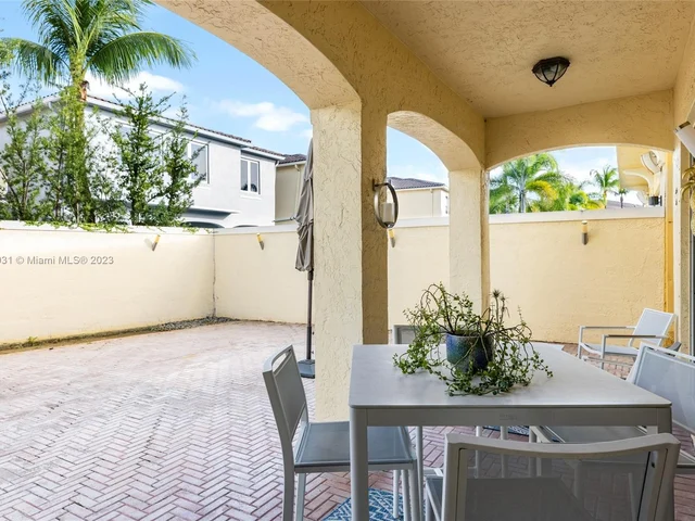 21227 NE 31st Pl, Aventura FL 33180