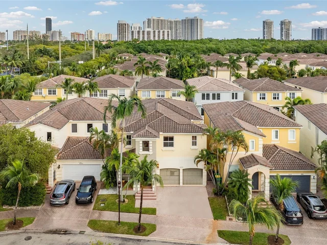 21227 NE 31st Pl, Aventura FL 33180