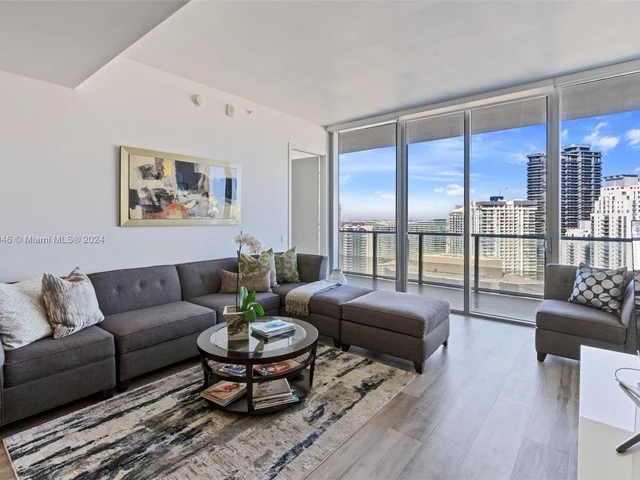 1300 Brickell Bay Dr # 4305, Miami FL 33131