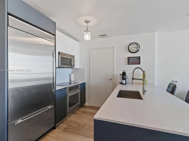 1300 Brickell Bay Dr # 4305, Miami FL 33131