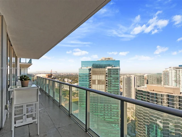 1300 Brickell Bay Dr # 4305, Miami FL 33131