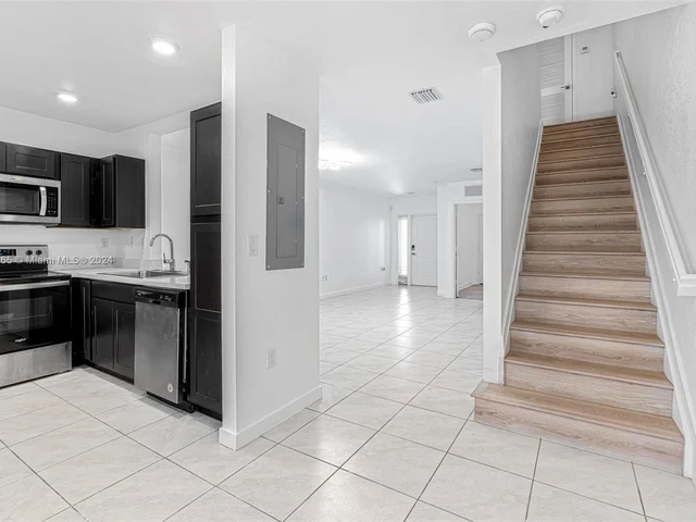 541 NE 5th Way # 0, Florida City FL 33034