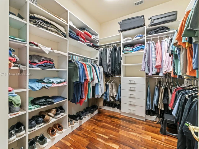 17763 Lake Azure Way, Boca Raton FL 33496