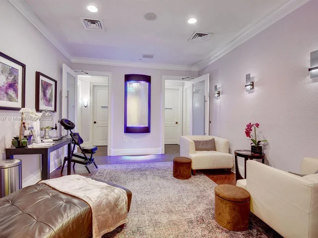 17763 Lake Azure Way, Boca Raton FL 33496