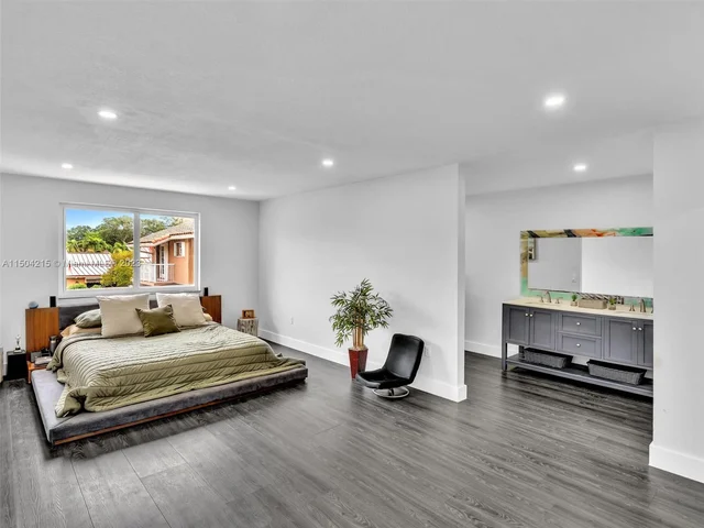 11113 SW 156th Ct, Miami FL 33196