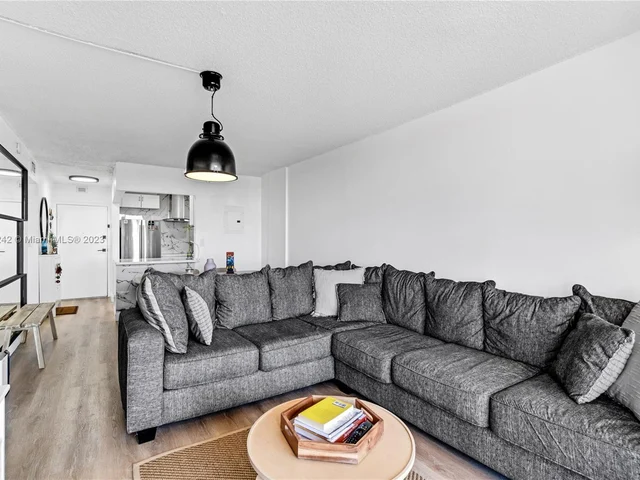 1465 NE 123rd St # 711, North Miami FL 33161