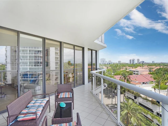 3610 Yacht Club Dr # 716, Aventura FL 33180