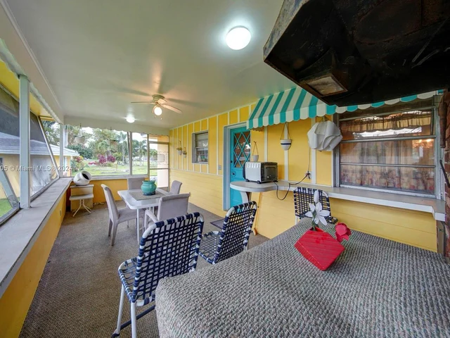 6920 SW 58th Ct, Davie FL 33314