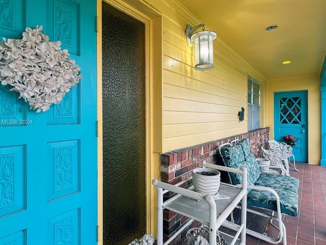 6920 SW 58th Ct, Davie FL 33314