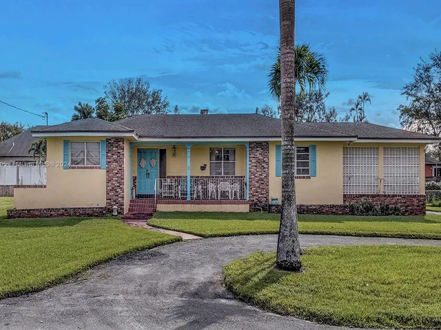 6920 SW 58th Ct, Davie FL 33314