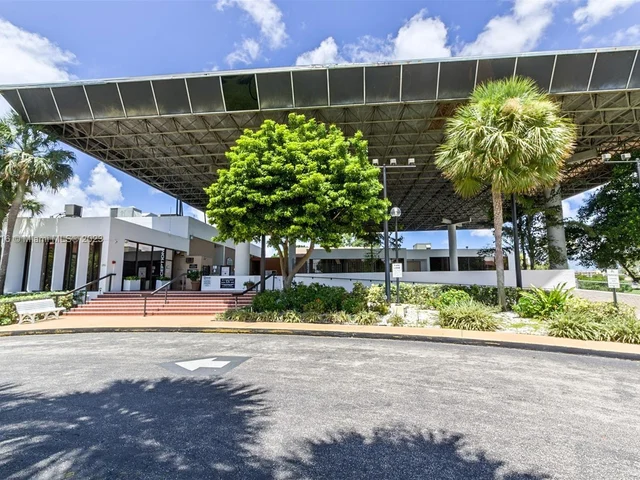 3751 Environ Blvd # 537, Lauderhill FL 33319