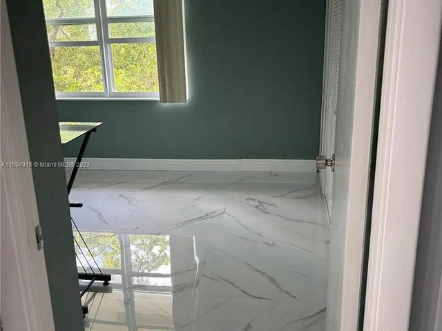 3751 Environ Blvd # 537, Lauderhill FL 33319