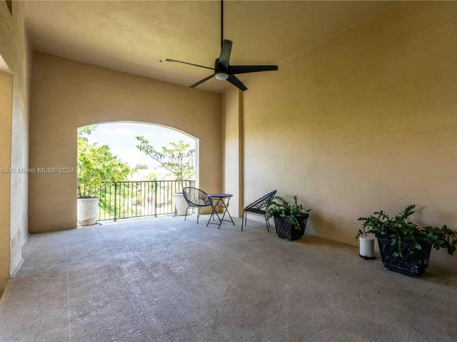 300 Majorca Ave # 404, Coral Gables FL 33134