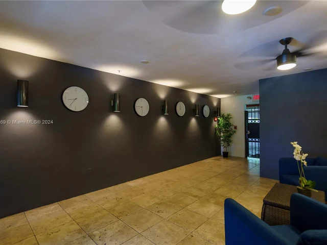 300 Majorca Ave # 404, Coral Gables FL 33134