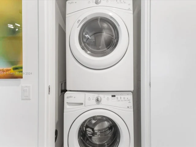 1300 Brickell Bay Dr # 1010, Miami FL 33131