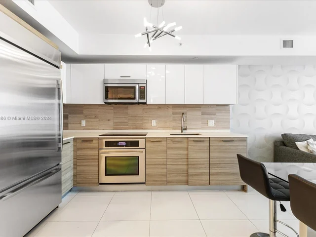 1300 Brickell Bay Dr # 1010, Miami FL 33131