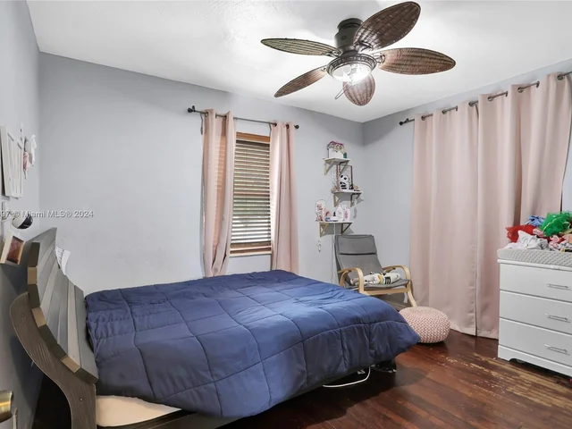 2462 Washington St, Hollywood FL 33020