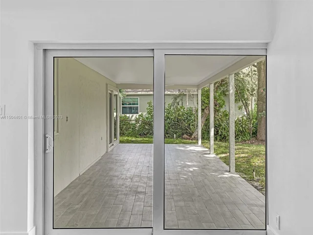 11600 NW 26th St, Plantation FL 33323