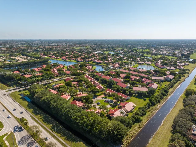 7936 B Lexington Club Blvd, Delray Beach FL 33446