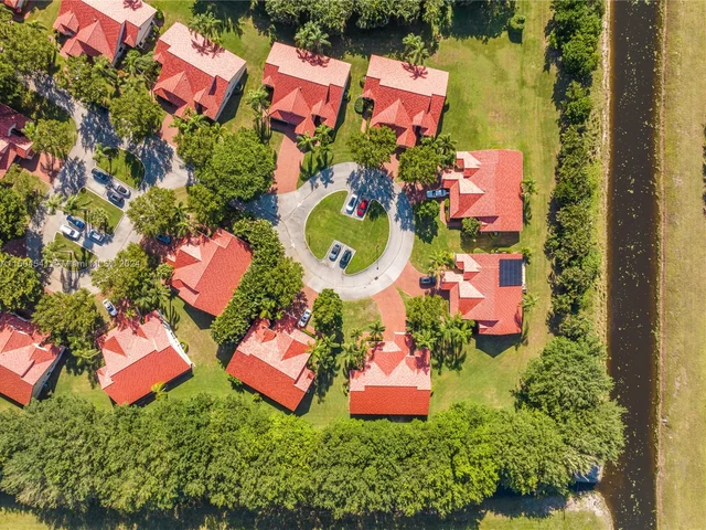 7936 B Lexington Club Blvd, Delray Beach FL 33446