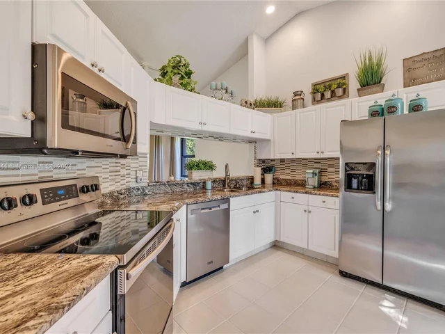 7936 B Lexington Club Blvd, Delray Beach FL 33446