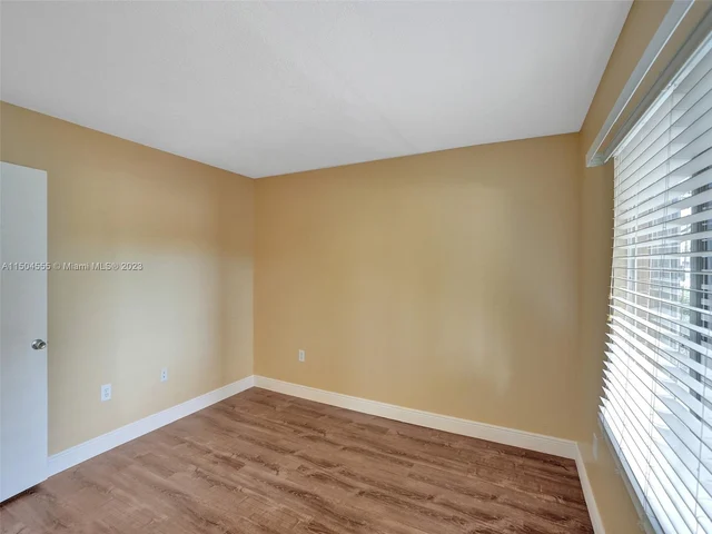 13700 SW 11th St # 101A, Pembroke Pines FL 33027