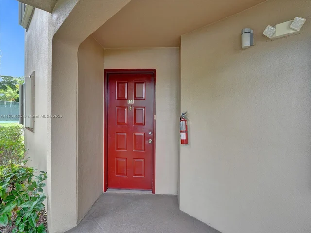 13700 SW 11th St # 101A, Pembroke Pines FL 33027