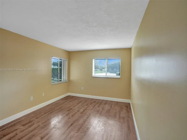 13700 SW 11th St # 101A, Pembroke Pines FL 33027