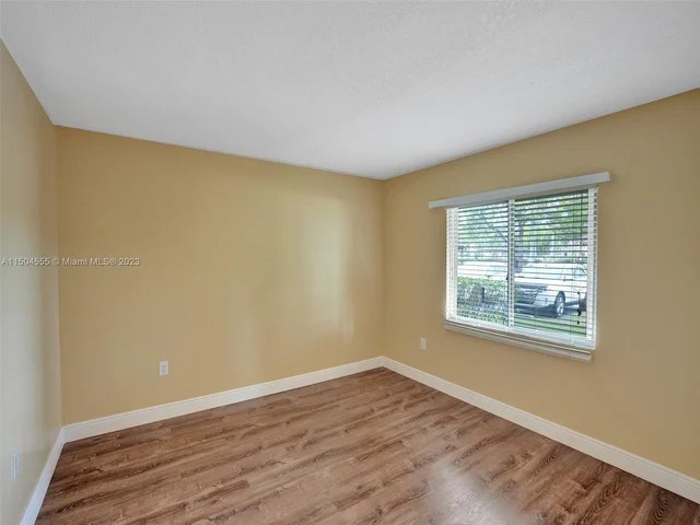 13700 SW 11th St # 101A, Pembroke Pines FL 33027