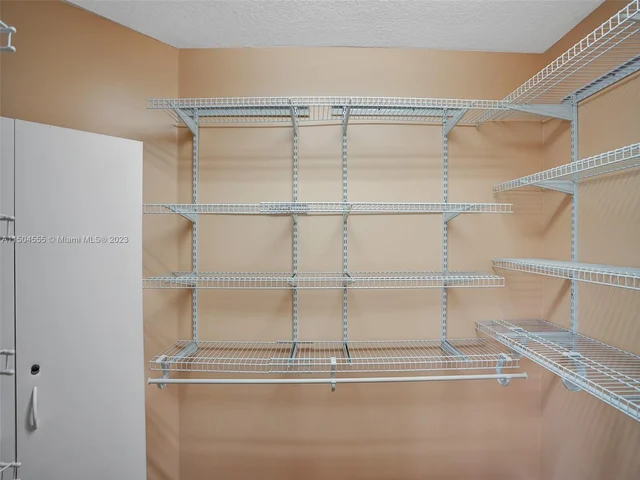 13700 SW 11th St # 101A, Pembroke Pines FL 33027