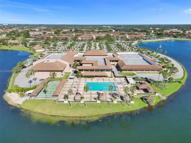 13700 SW 11th St # 101A, Pembroke Pines FL 33027