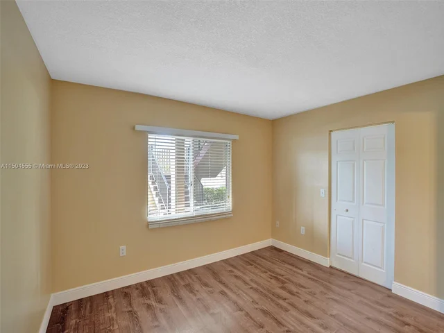 13700 SW 11th St # 101A, Pembroke Pines FL 33027