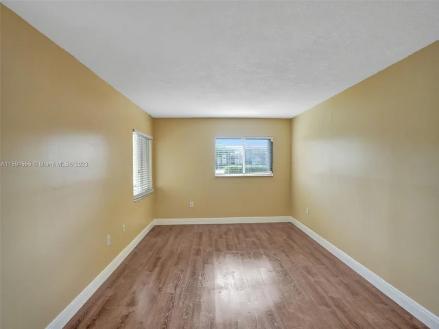 13700 SW 11th St # 101A, Pembroke Pines FL 33027