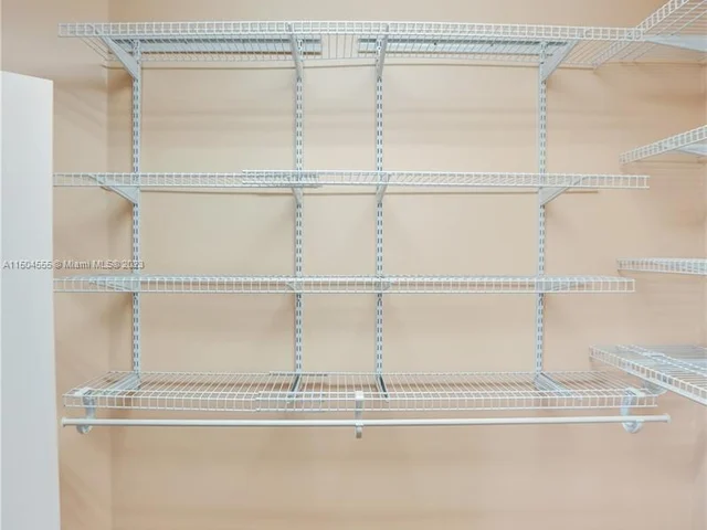 13700 SW 11th St # 101A, Pembroke Pines FL 33027