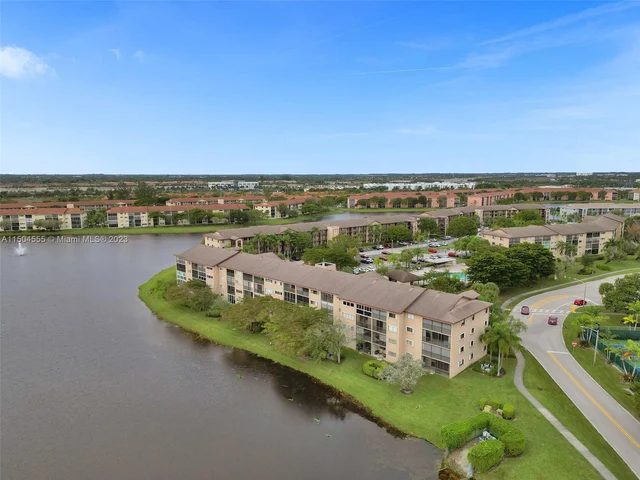 13700 SW 11th St # 101A, Pembroke Pines FL 33027